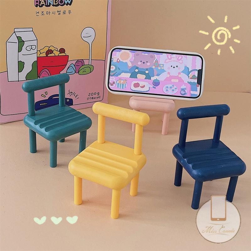 Macaron Candy Color Lazy Desktop Phone Stand 3 Slots Creative Mini Wood Phone Rack Student Chasing Drama Artifact Chair Shaped Cell Phone Bracket
