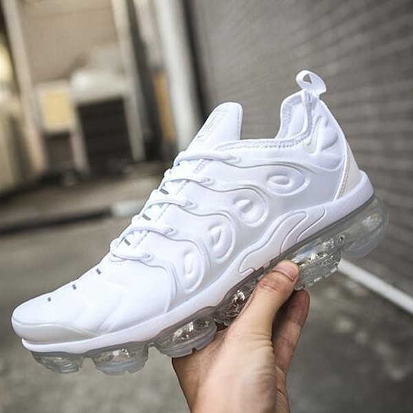 vapormax plus waterproof