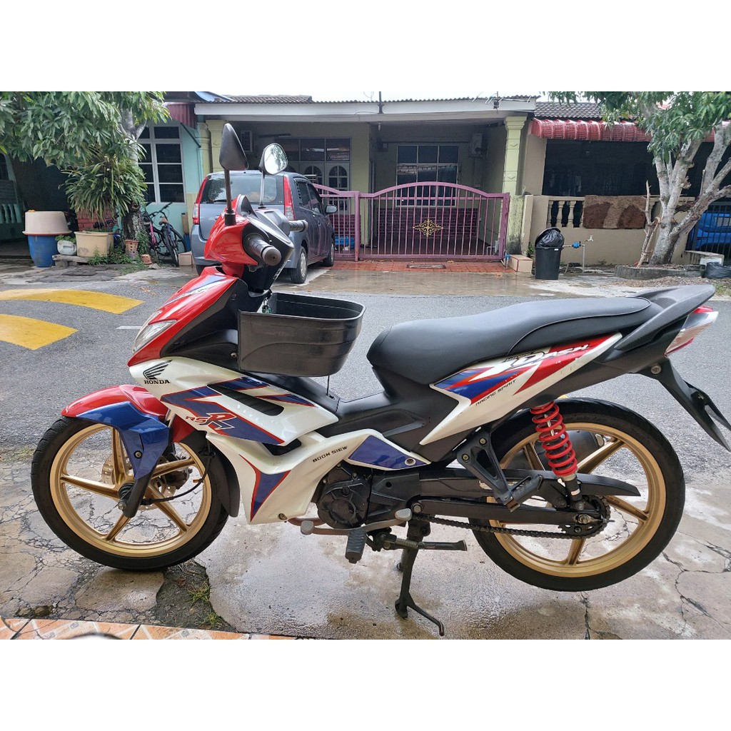 Free Sticker Honda Wave Dash 110 V1 Dash V1 Coverset Body Cover Set Shopee Malaysia