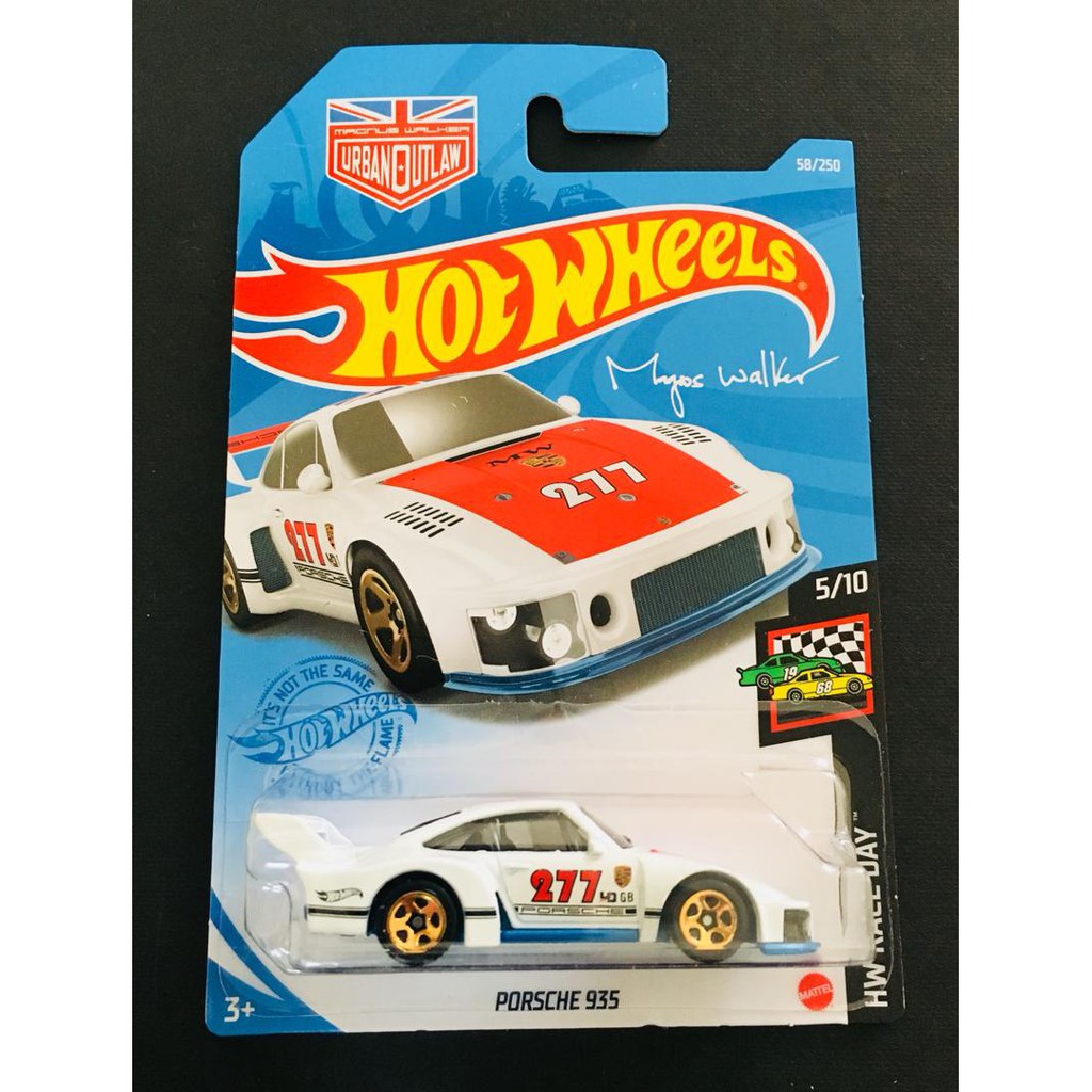 Hot wheels porsche 935