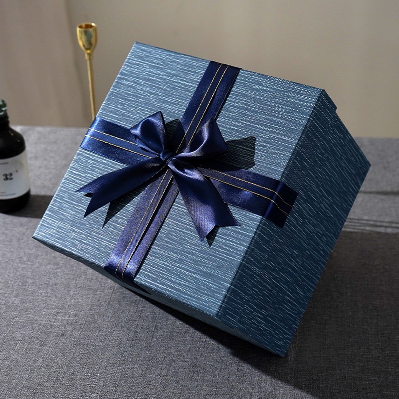 Kotak Hadiah Adat Kreatif Kotak Gincu Perniagaan Mewah Hari Jadi Pengapit Pengantin Perempuan Shopee Malaysia