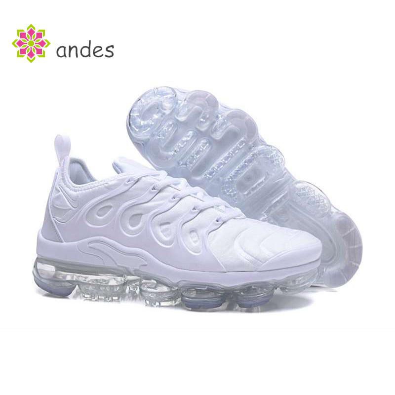 white air max vapormax plus