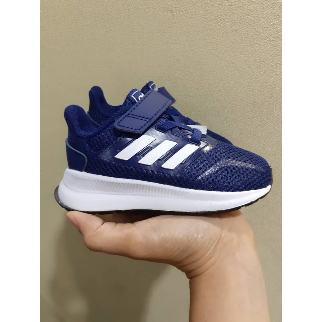 infant size 5 adidas trainers