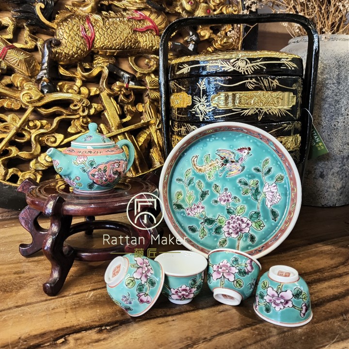 Peranakan Teapot Set / Baba Nyonya Teapot Set / Porcelain Teapot