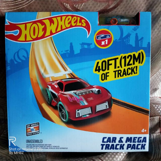 hot wheels car and mega track pack