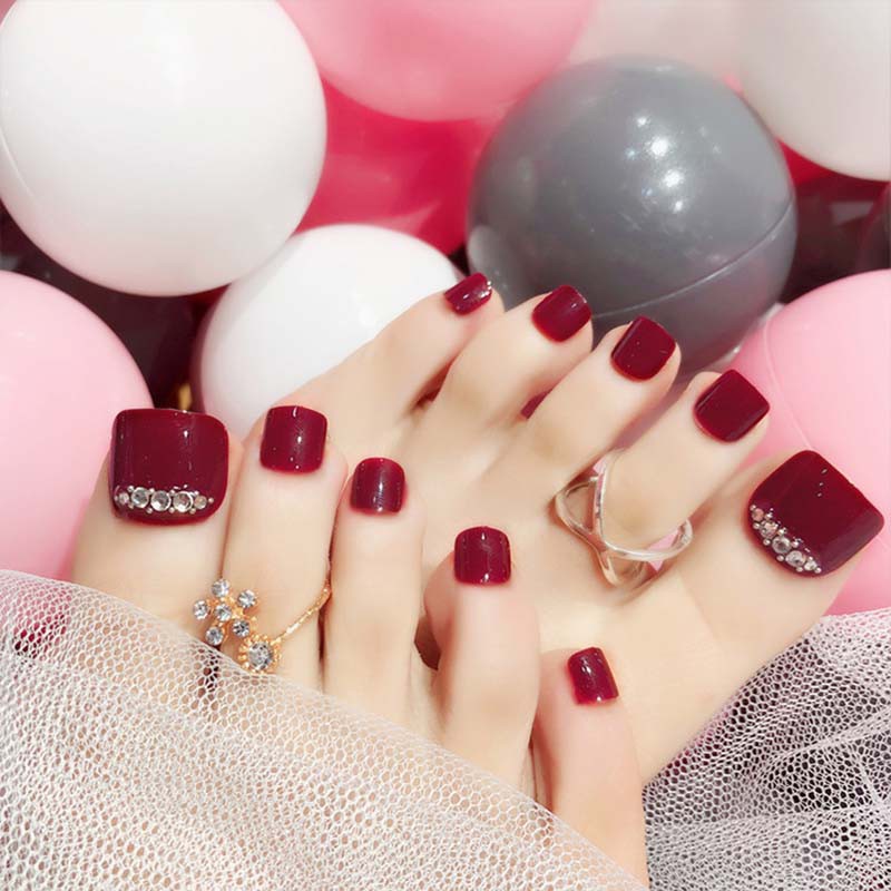 Pretty toes com