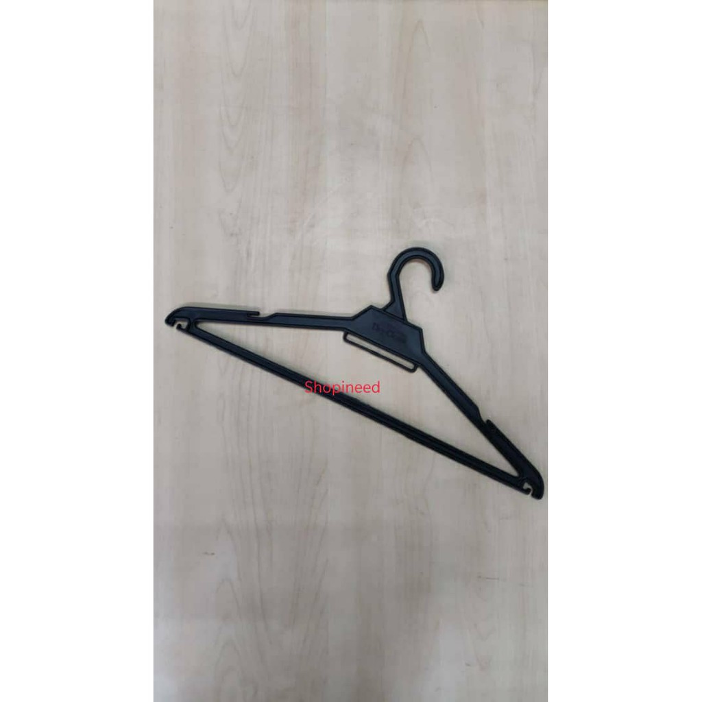 8888DC Clothes Hanger Black (72 pcs) / 8888Plastic Hanger (72pcs) Black