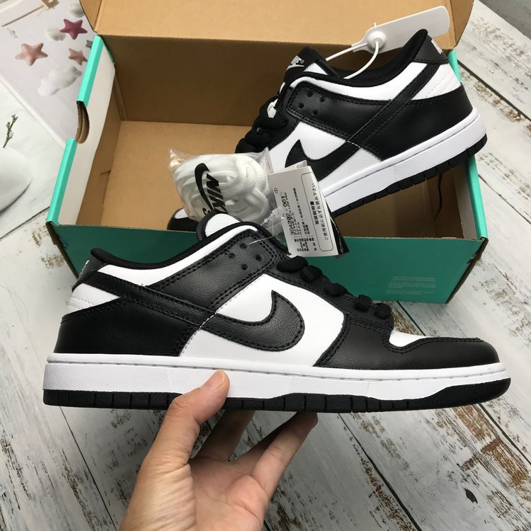 nike sb dunk black white