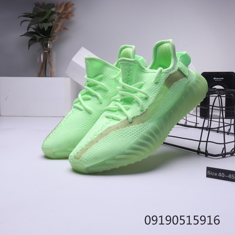 Original Adidas Yeezy Boost 350 V3 'Alien' grandfather joint.