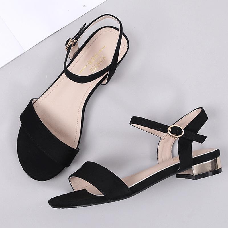 black shoes for wide feet