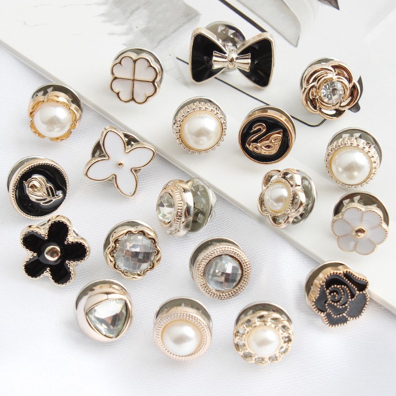 Fashion Button Pin Prevent Accidental Exposure Brooch Pins Badge Pins Collar Button