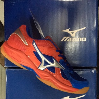 kasut badminton mizuno