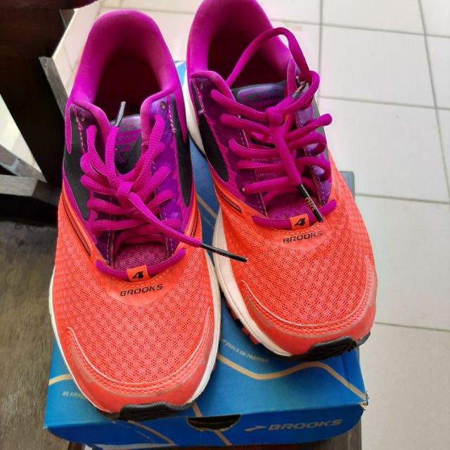 brooks women's launch 4 running shoes