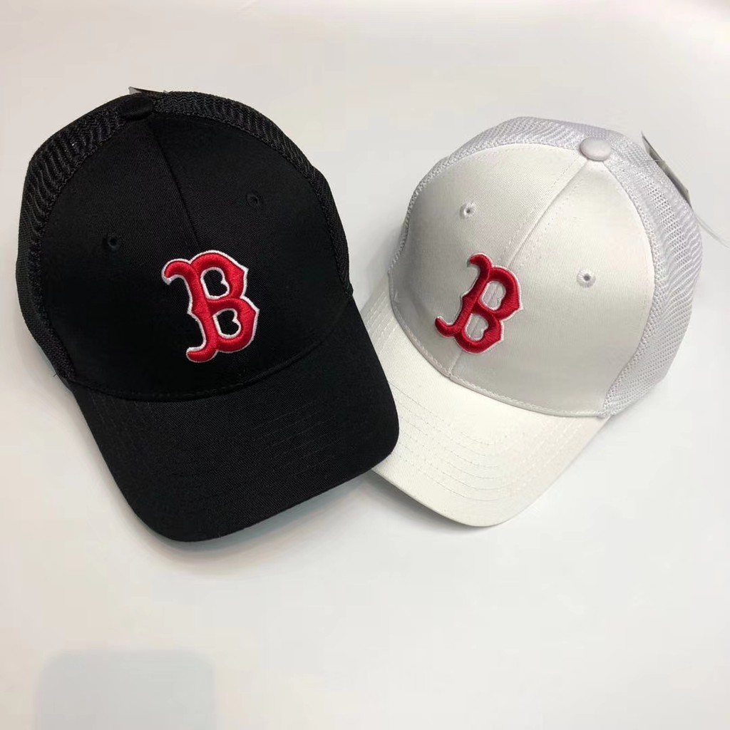 b baseball hat