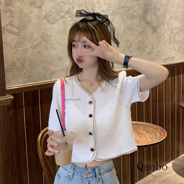 Small fragrance style knitted sweater women's design sense summer 2022 new French V-neck T-shirt temperament puff sleeves short section