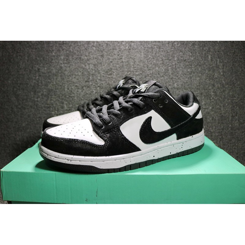 nike dunk low barely green