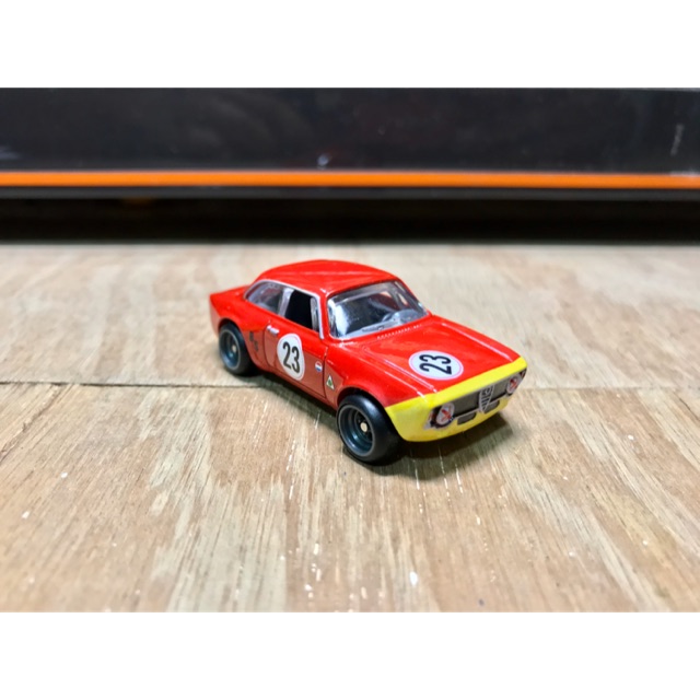 alfa romeo giulia sprint gta hot wheels