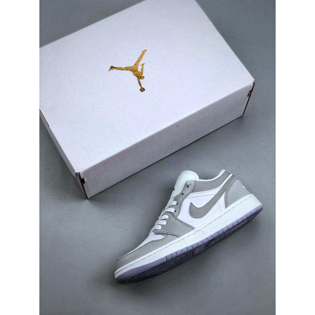 Nike Wmns Air Jordan 1 Low White Wolf Grey Aj1乔丹一代低帮经典复古文化休闲运动篮球鞋 Shopee Malaysia