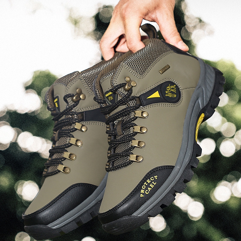 slip resistant hiking boots