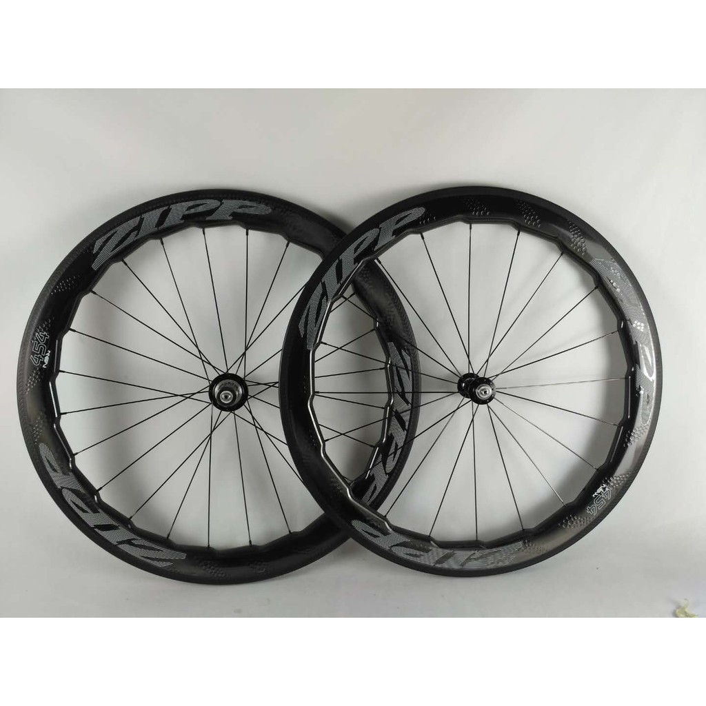 zipp 454 nsw carbon clincher