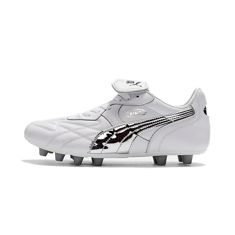 soccer shoes puma king