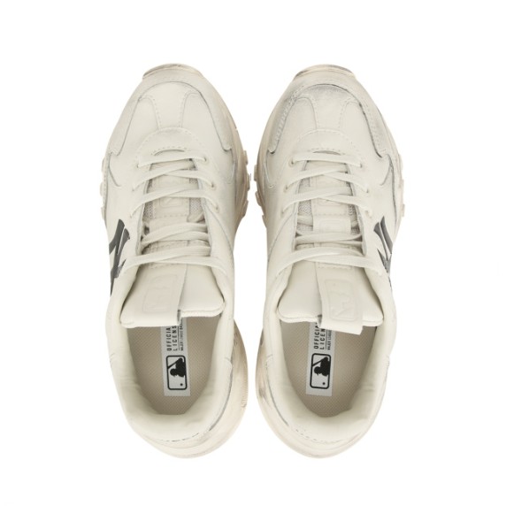 yankees tennis shoes