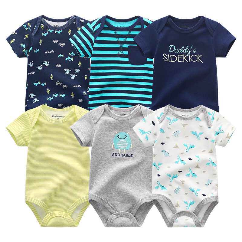 triplet clothes