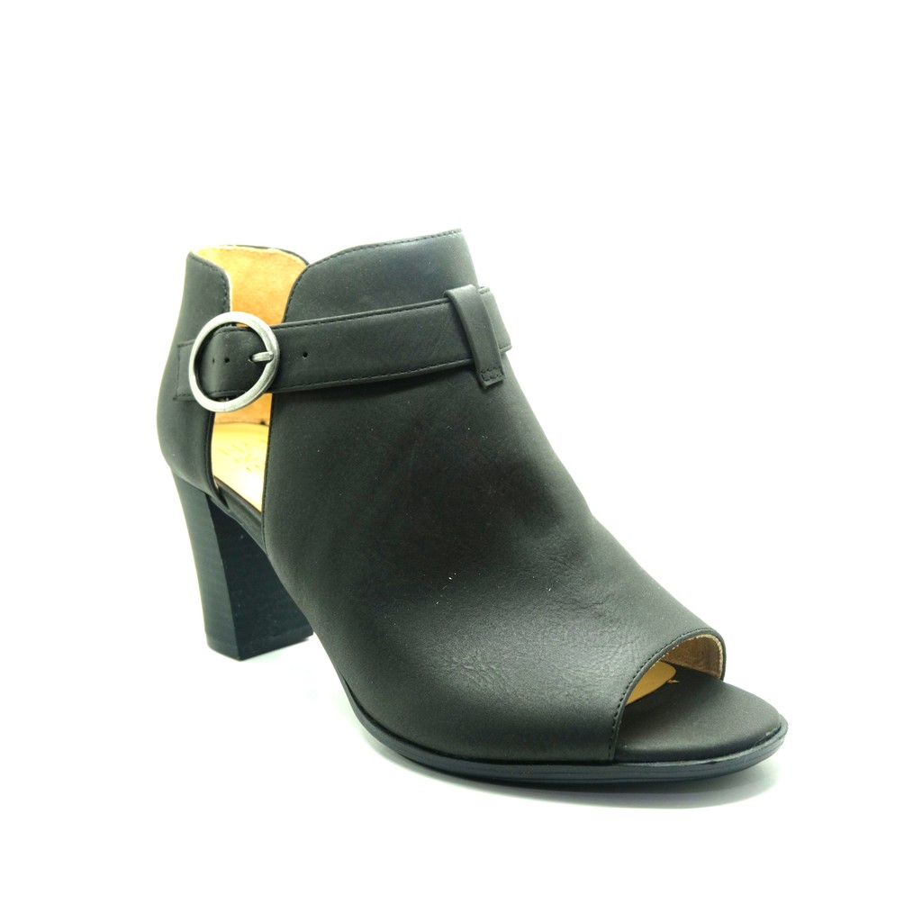 bata naturalizer shoes