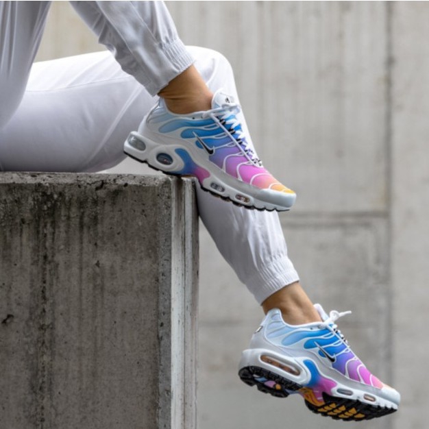 rainbow air max tn