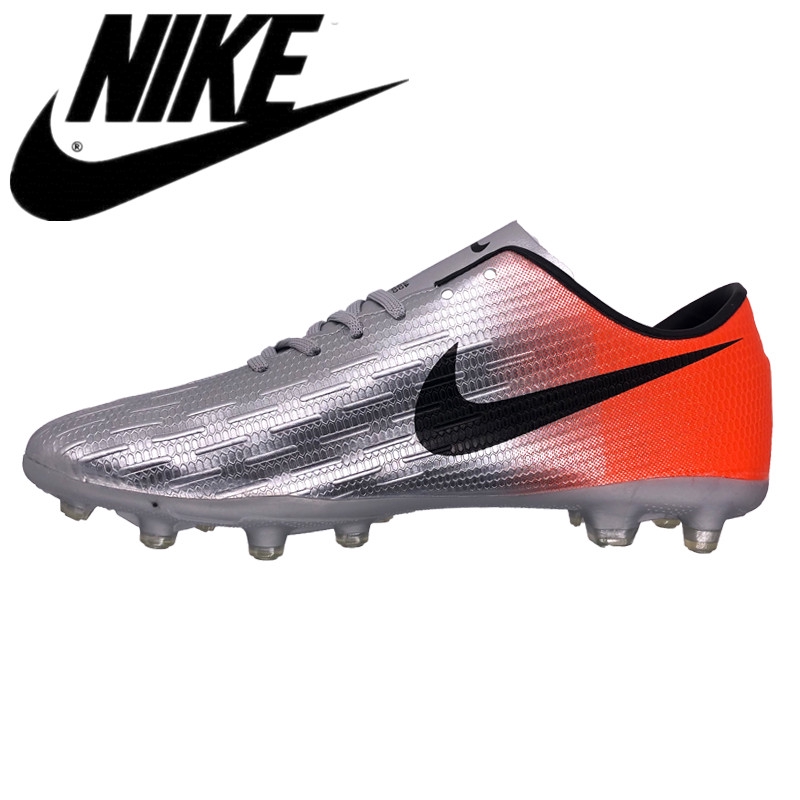 nike spike shoes for football