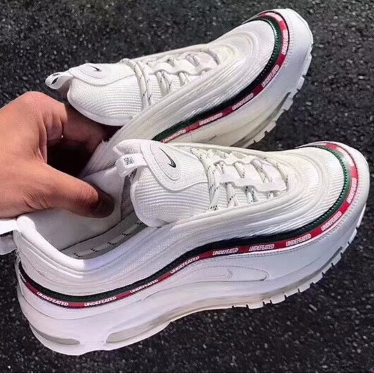 nike air max undefeated