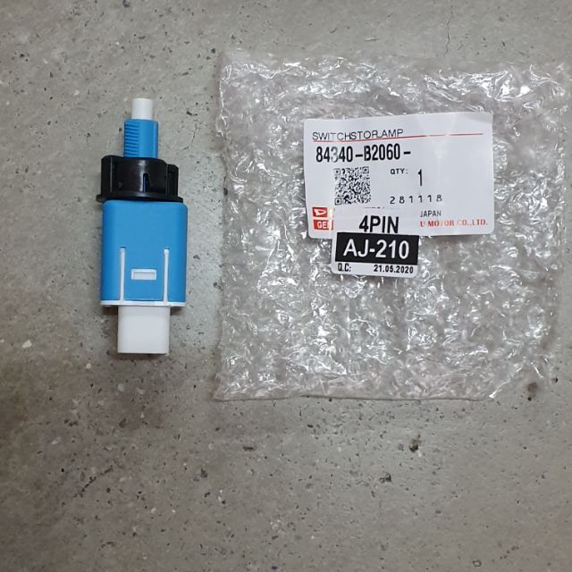 Brake Switch(Perodua Bezza 1.0/Axia 1.0)2 Pin  Shopee 
