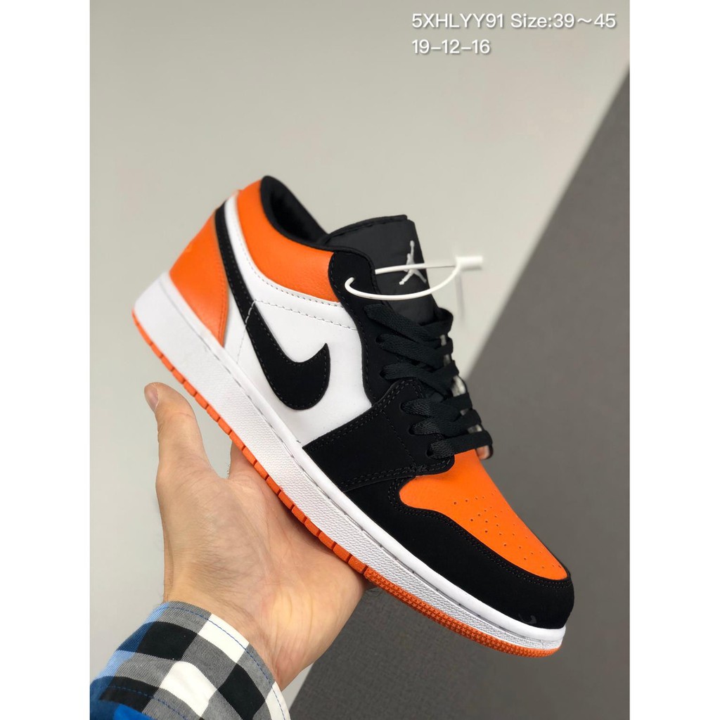 air jordan low 39