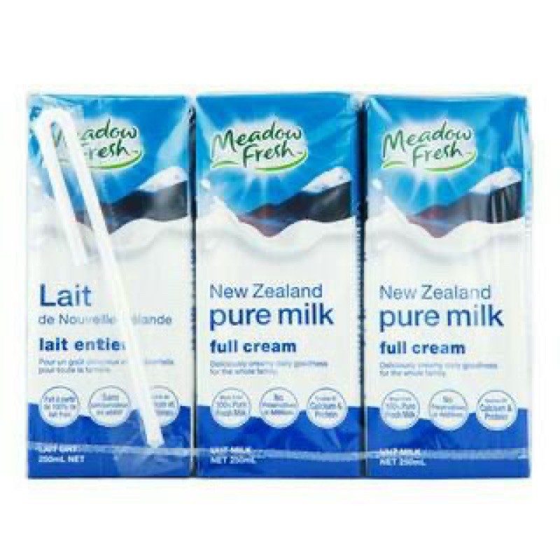 meadow-fresh-new-zealand-uht-packet-milk-full-cream-strawberry-6-x