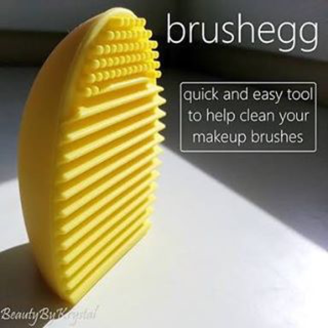 Brush egg*