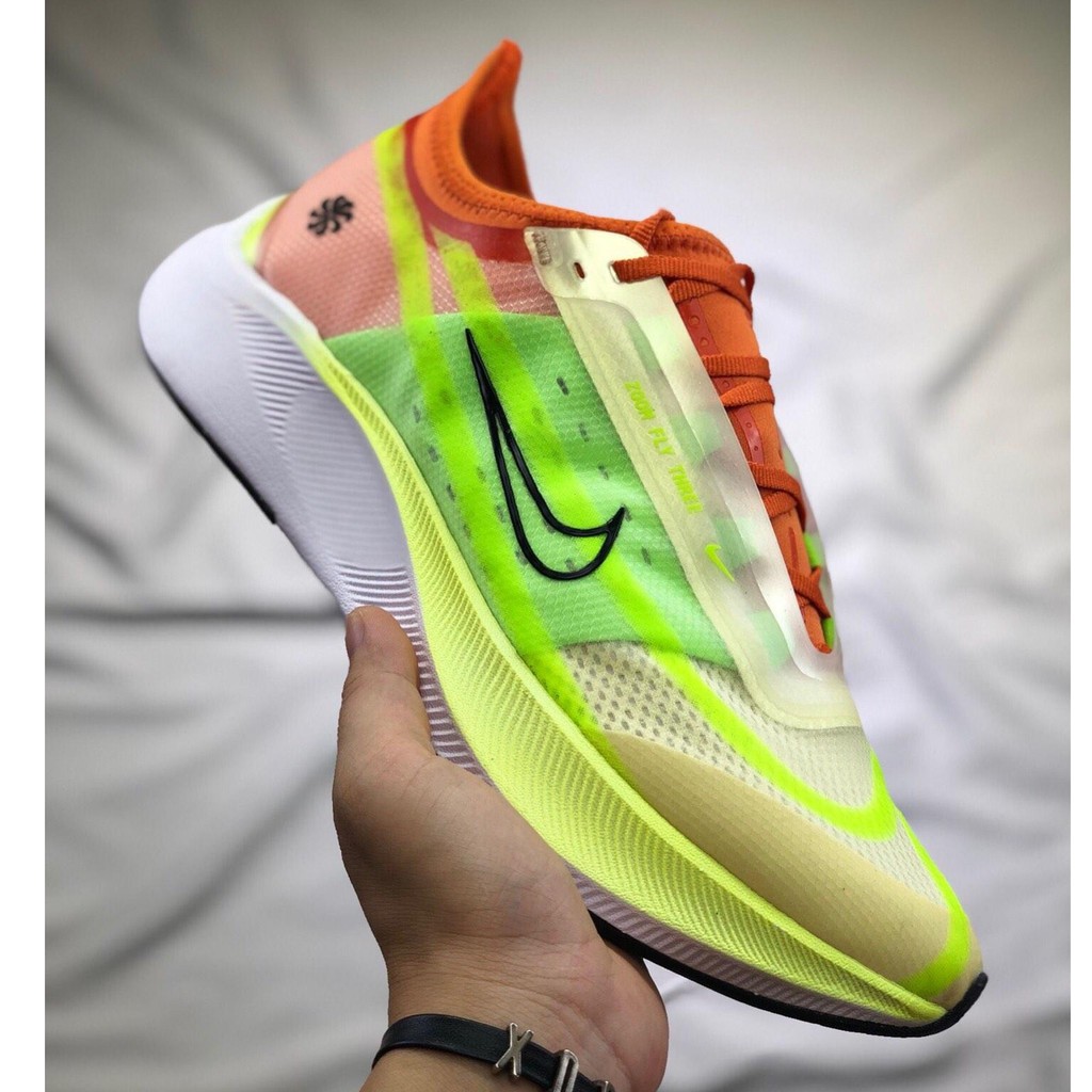 nike zoom fly rise