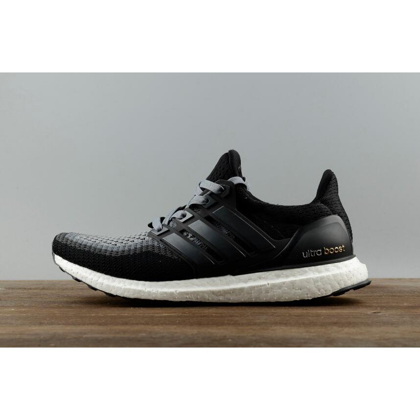 ultra boost 2.0 black