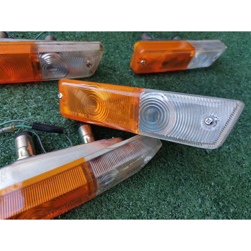 Front bumper turn signal lamp (LH), Datsun bluebird 510 1968 early