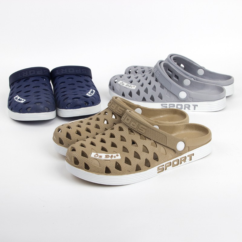 mens closed toe crocs