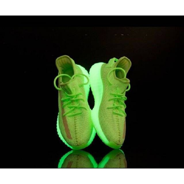 yeezy boost 350 v2 gid glow