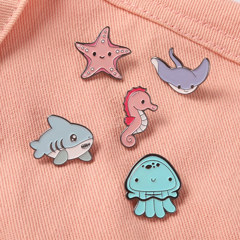 Cute Sea Animal Lapel Pins Hippocampinae Starfish Squid Brooches Collar Backpack Decoration Brooch Cartoon Jewelry Gift