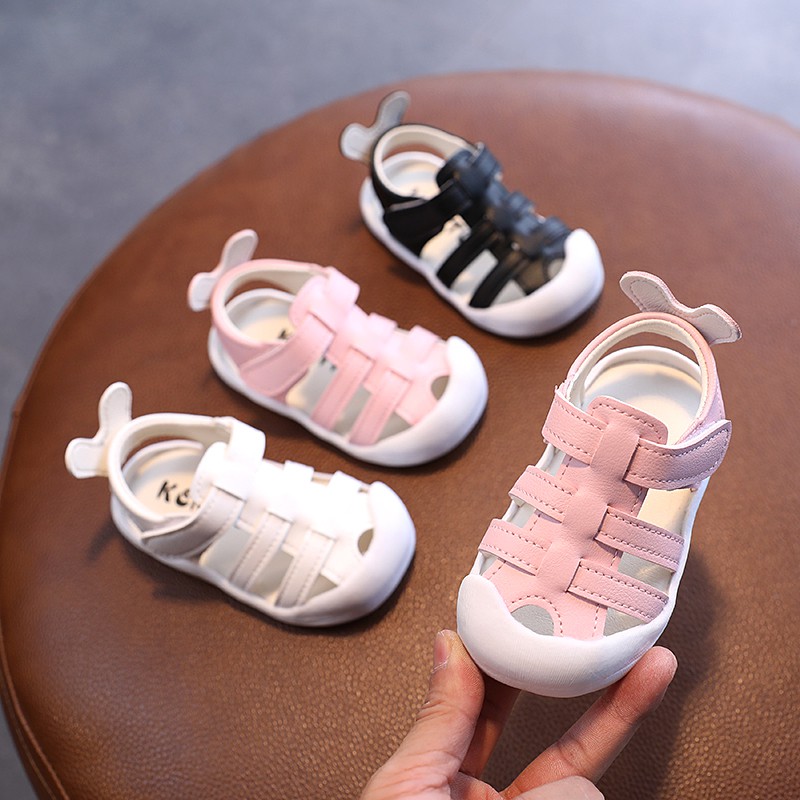 faux raccoon fur slides