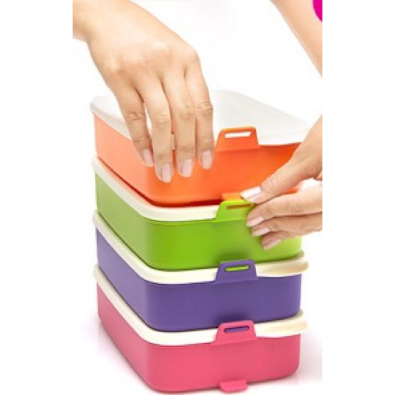 Tupperware Click To Go Set (4) 1 Set 