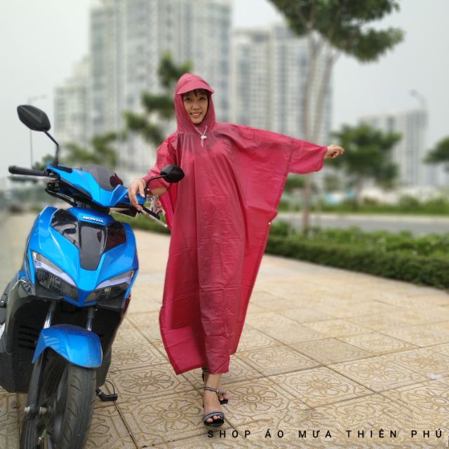 Good quality adult batwing raincoat, super durable, high quality Taiwanese plastic fabric, thick and tough, non-sticky