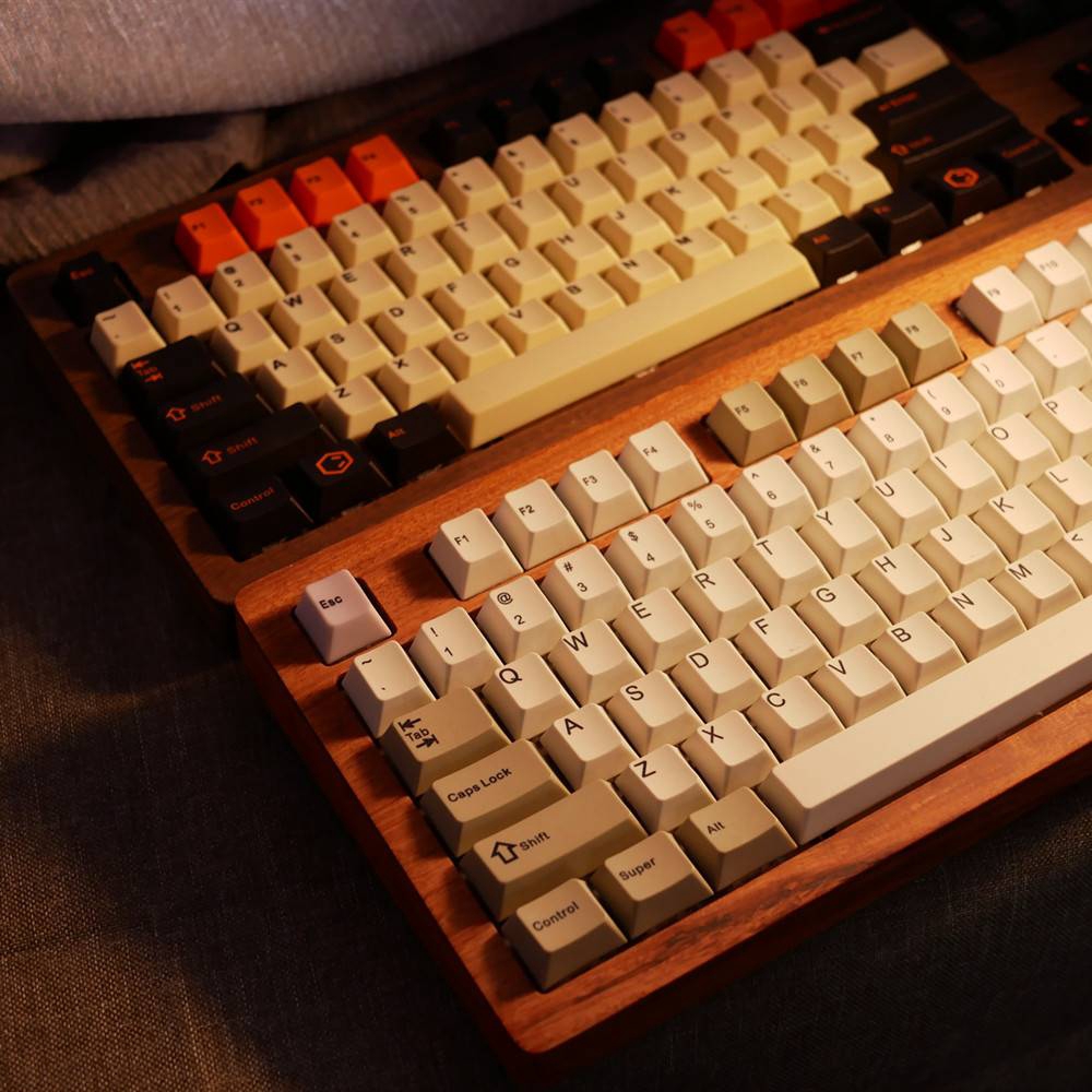 Spot: rosewood mechanical keyboard customization kit RGB PCB DIY hot