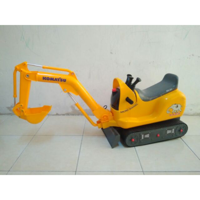 micro excavator ride on toy