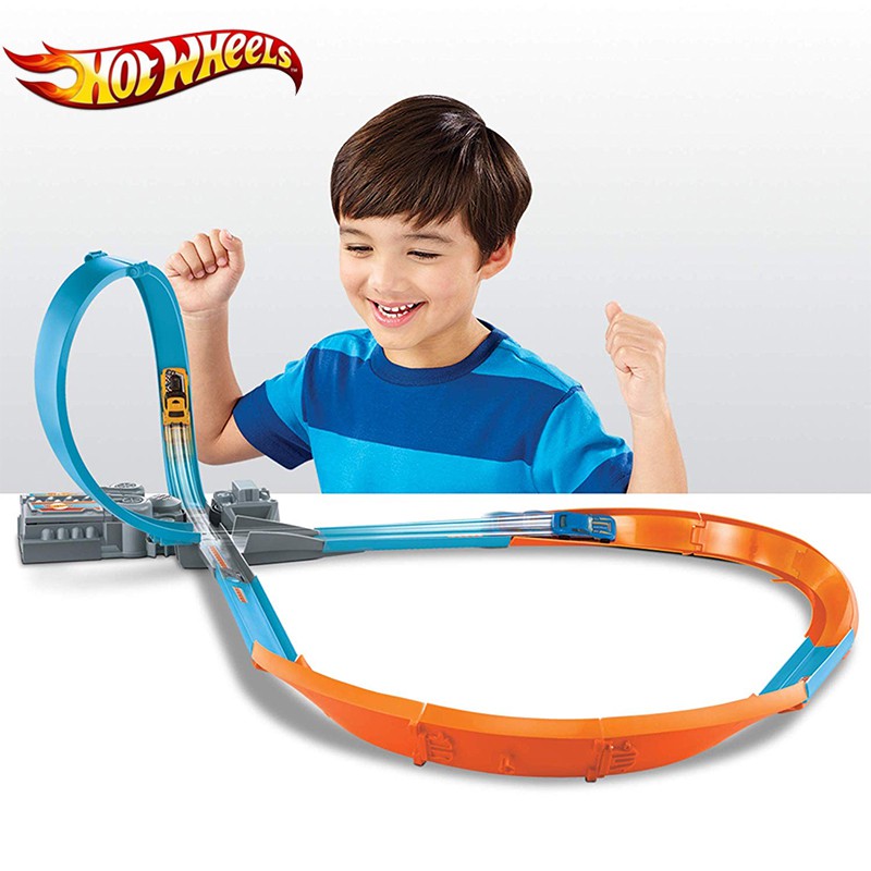 hot wheels figure 8 raceway cars