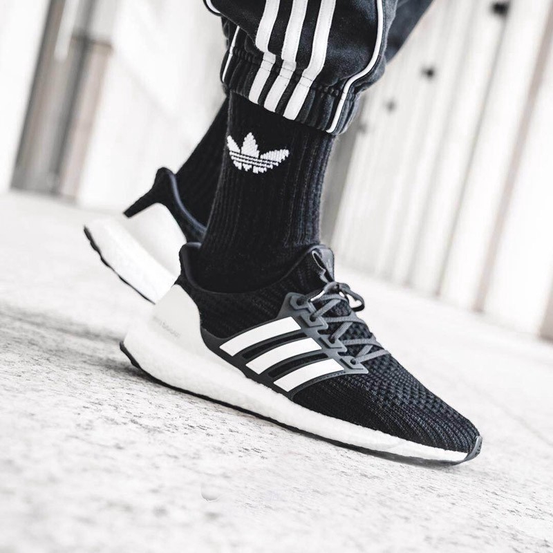 aq0062 adidas