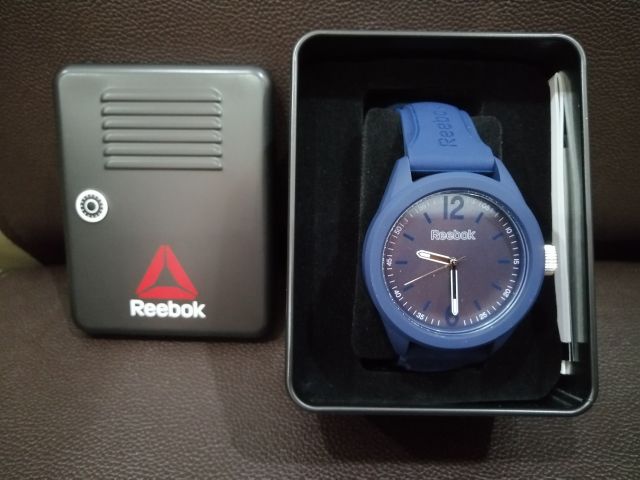 reebook spindrop watch