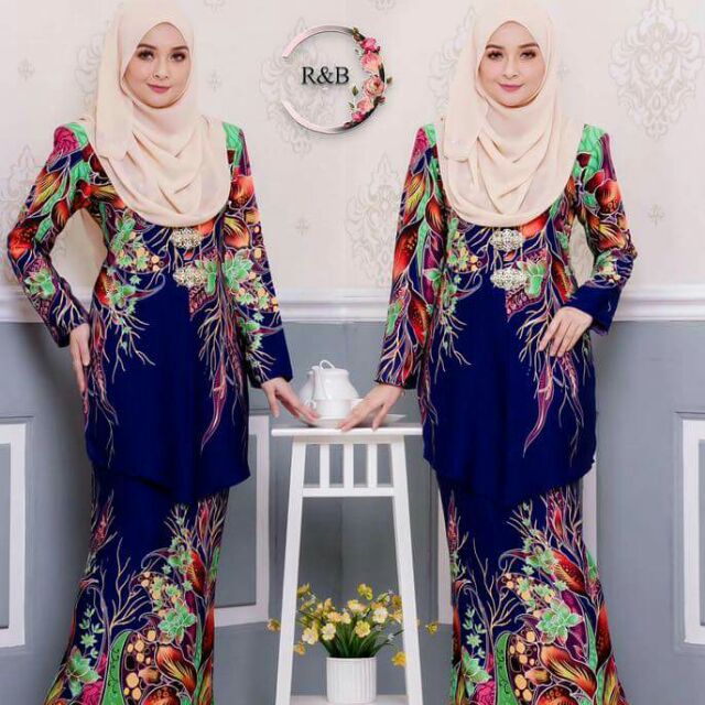 20 Inspirasi Baju Kurung Moden  Corak  Batik Terkini 